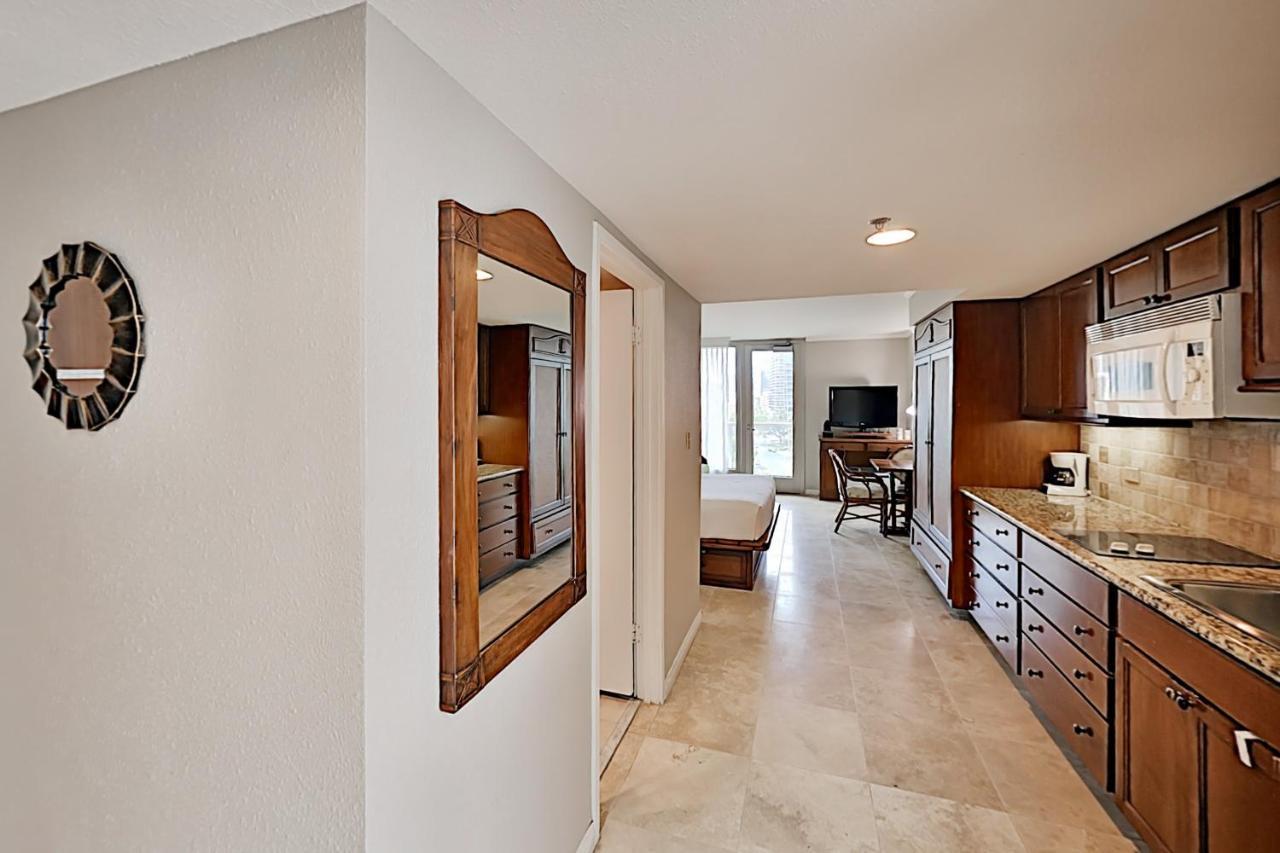 Luana Waikiki 520 Condo 호놀룰루 외부 사진